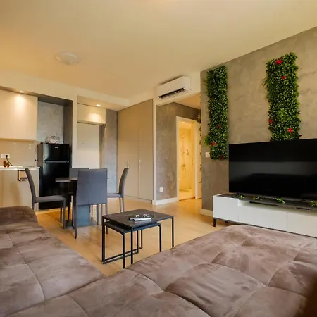 Apartment Waterfront By Business Belgrade