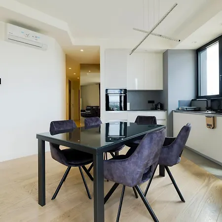 Waterfront By Business Belgrad