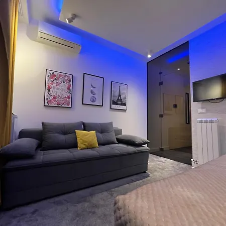 Waterfront By Business Apartment Belgrade